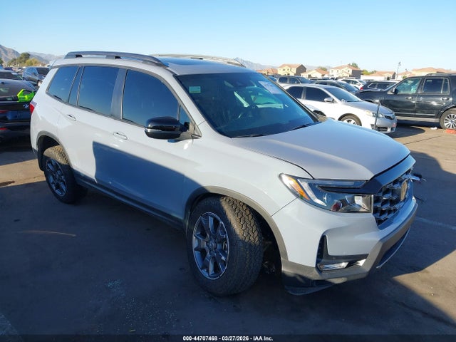 Salvage Honda Passport Image