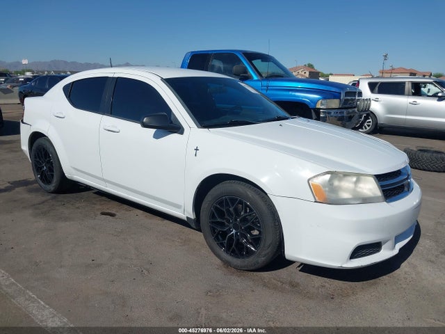 Salvage Dodge Avenger Image