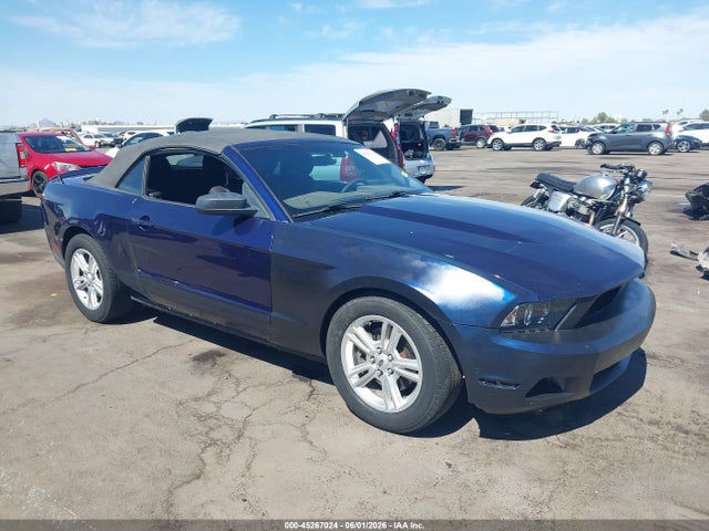 Salvage Ford Mustang Image