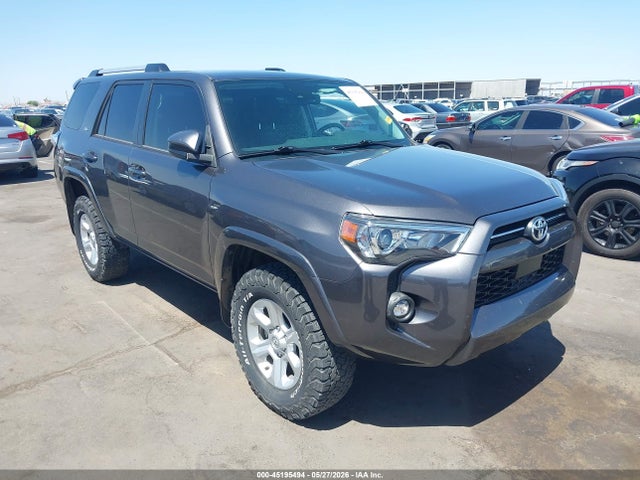 Salvage Toyota 4Runner Image