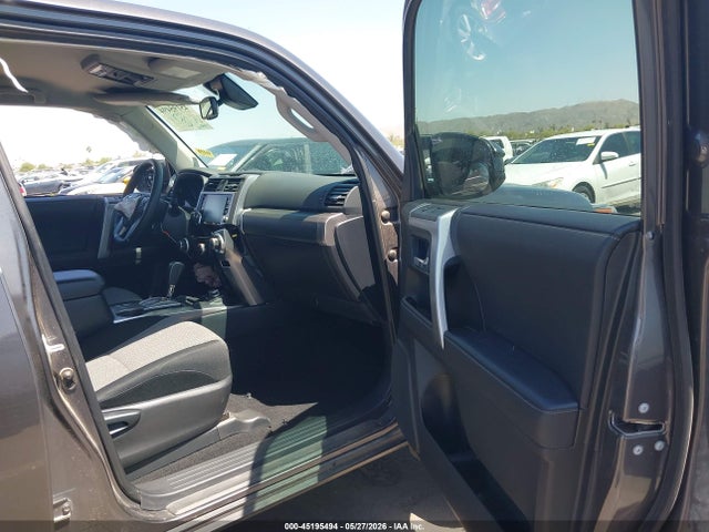 Toyota 4Runner Sr5