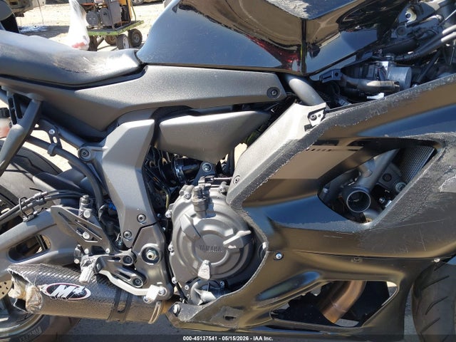 Yamaha Yzfr7