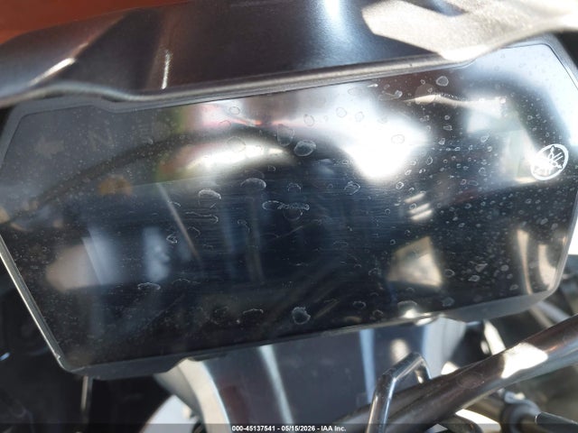 Yamaha Yzfr7
