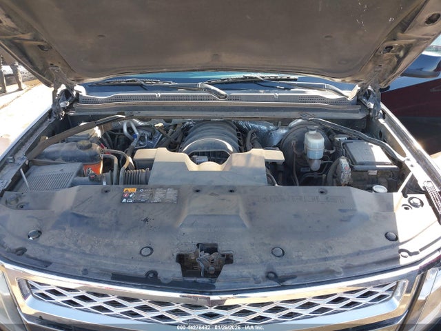 Chevrolet Suburban Lt