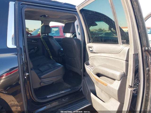 Chevrolet Suburban Lt