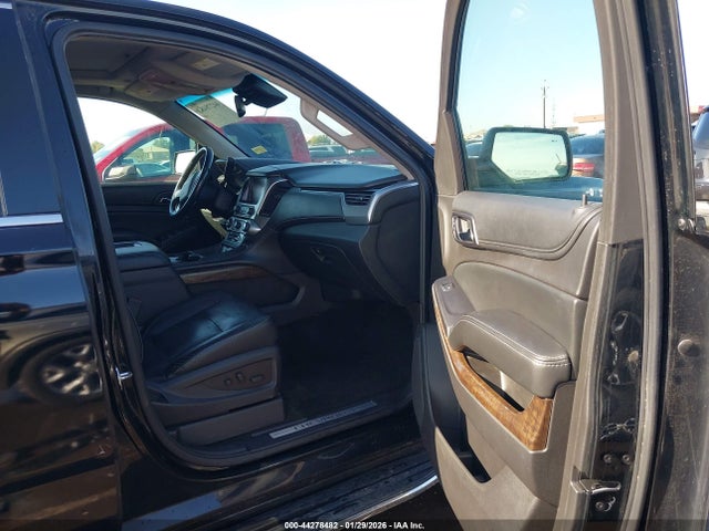 Chevrolet Suburban Lt