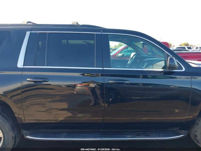 Chevrolet Suburban Lt