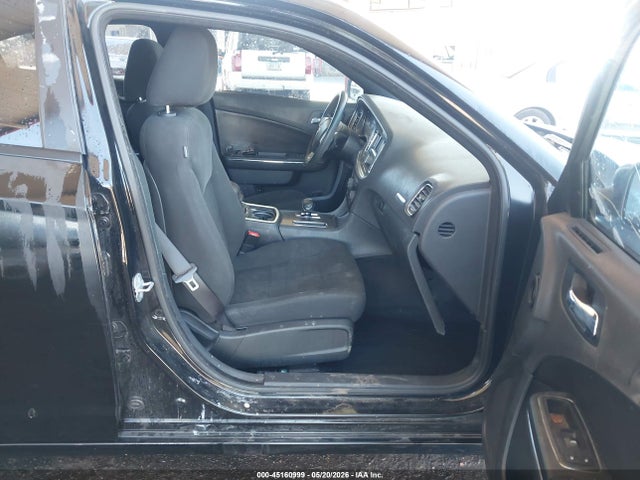 Dodge Charger Se