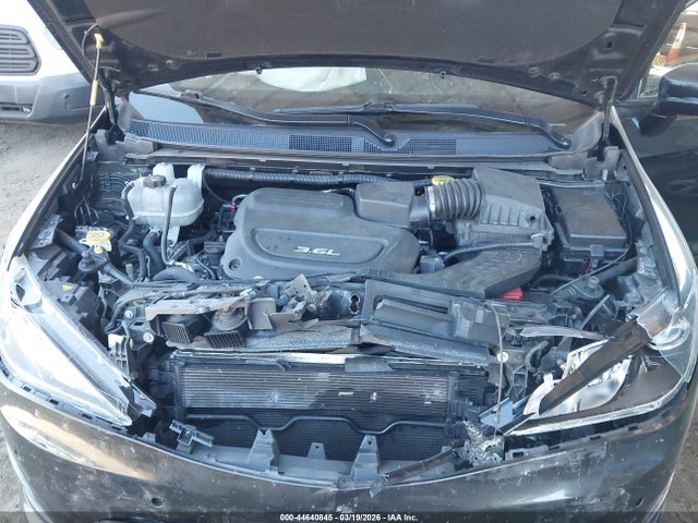 Chrysler Pacifica Limited