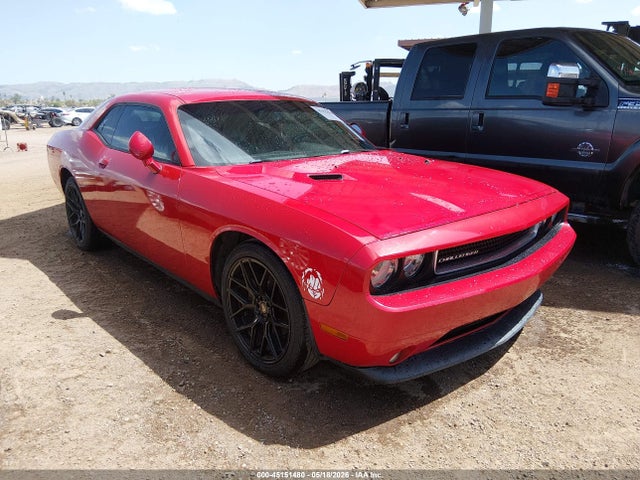 Salvage Dodge Challenger Image