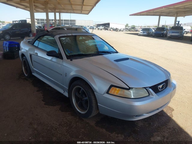 Salvage Ford Mustang Image