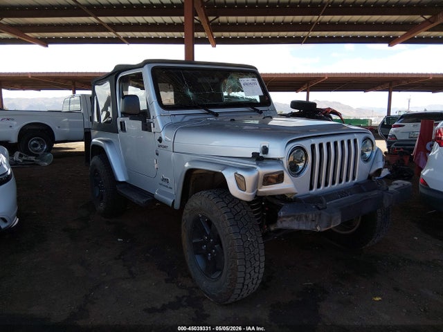 Salvage Jeep Wrangler Image
