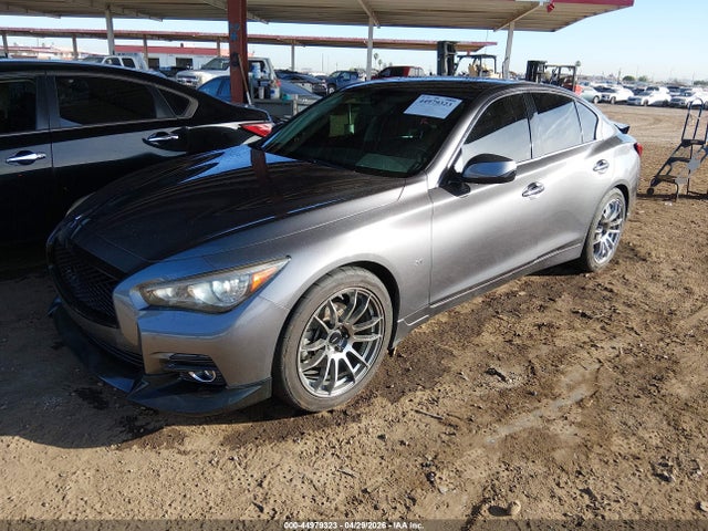 INFINITI Q50 Premium
