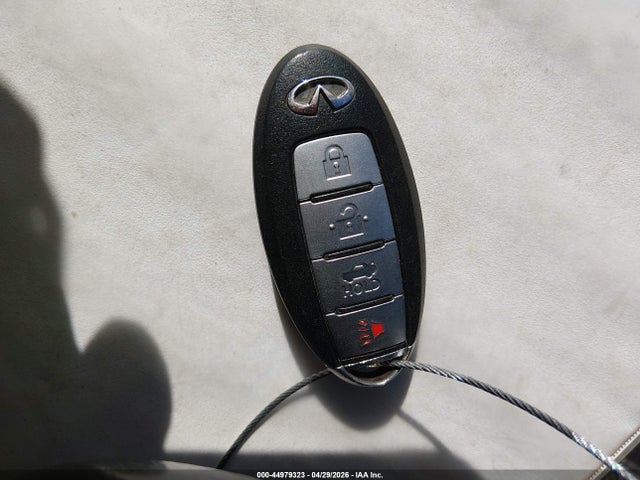INFINITI Q50 Premium
