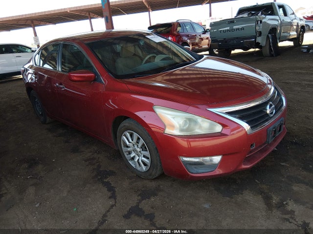 Salvage Nissan Altima Image