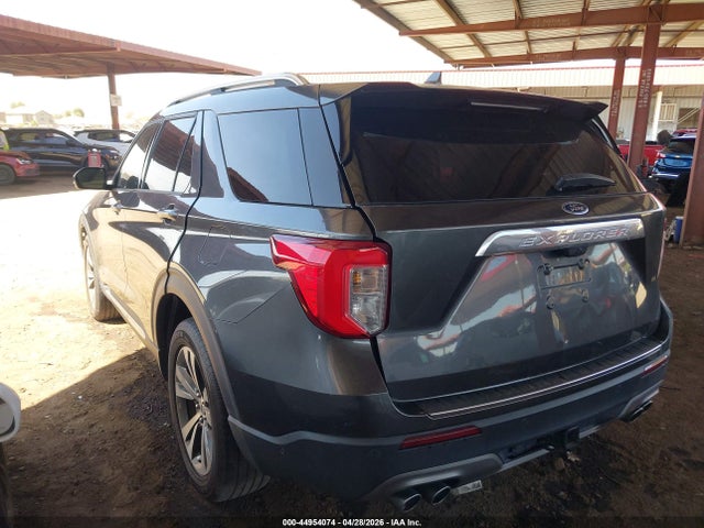 Ford Explorer Platinum