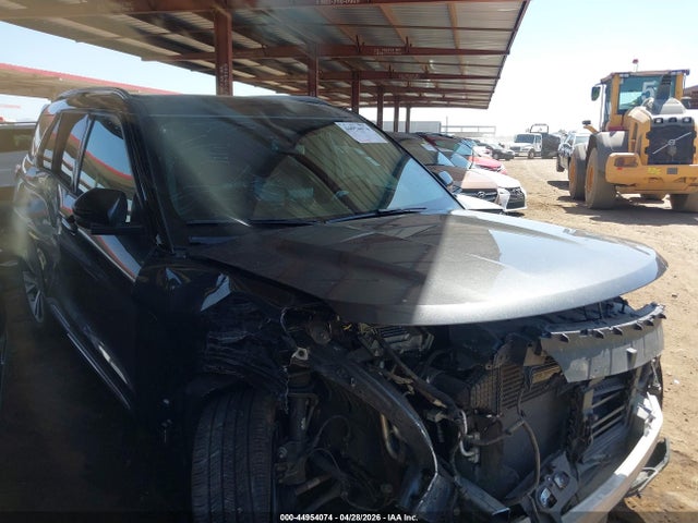 Salvage Ford Explorer Image