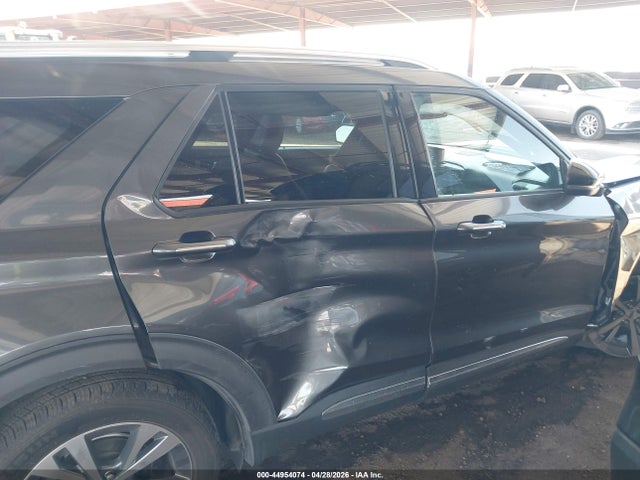 Ford Explorer Platinum