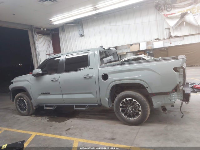 Toyota Tundra Sr5