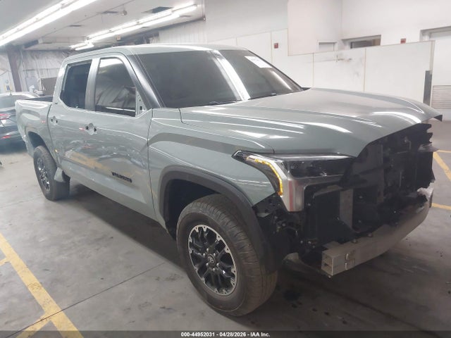 Salvage Toyota Tundra Image
