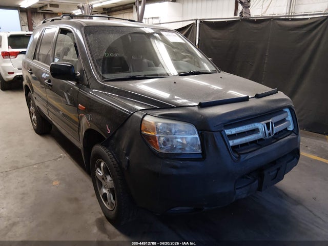 Salvage Honda Pilot Image