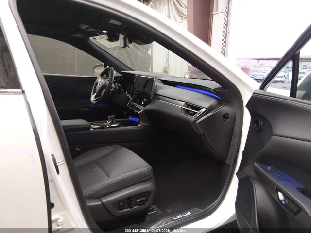 Lexus RX Premium Plus
