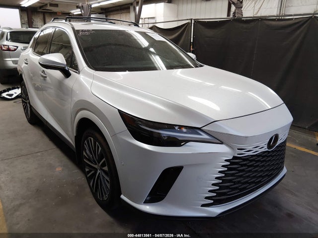 Salvage Lexus RX Image