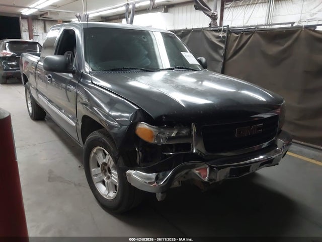 Salvage GMC Sierra 1500 Image