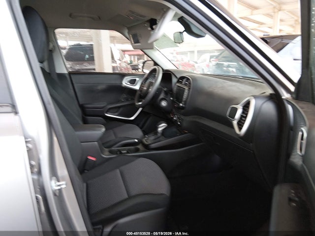 Kia Soul Lx