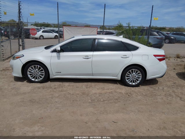 Toyota Avalon Hybrid Limited