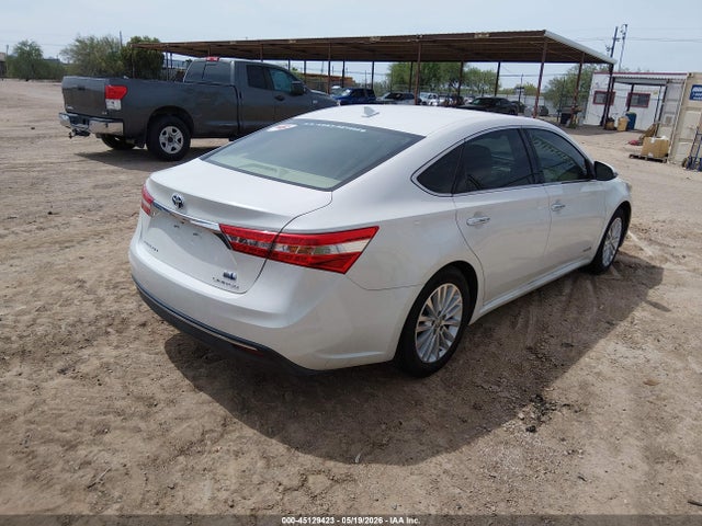 Toyota Avalon Hybrid Limited