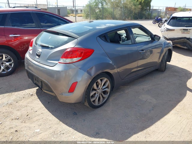 Hyundai VELOSTER