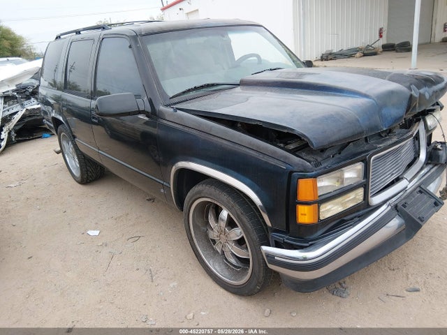 Salvage GMC Yukon Image