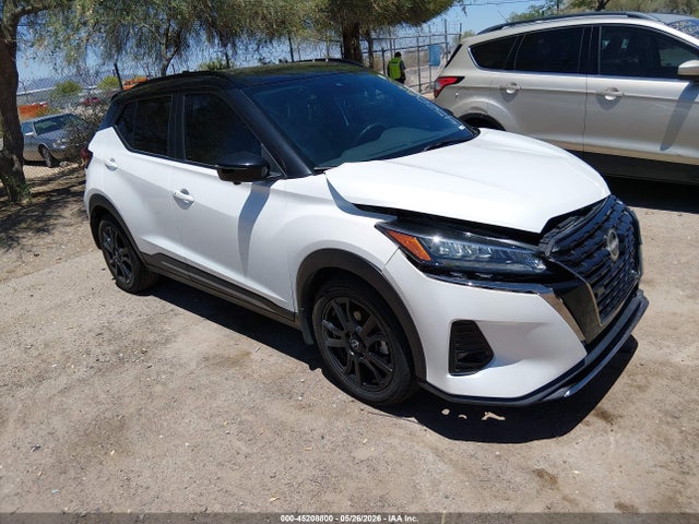 Salvage Nissan Kicks Image