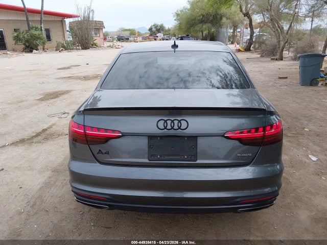 Audi A4 Premium Plus 45 Tfsi S Line Quattro S Tronic
