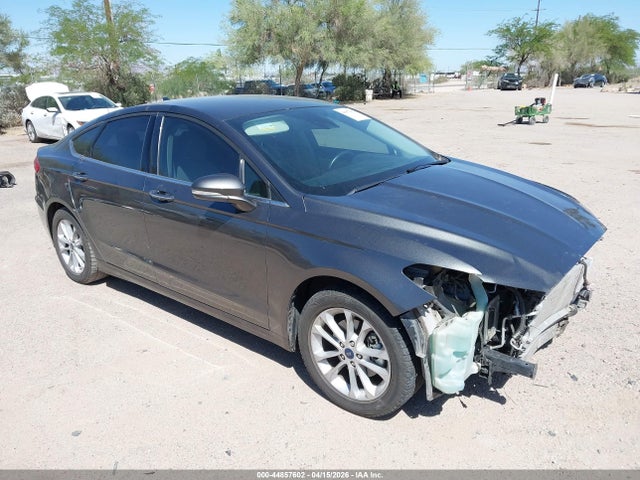 Salvage Ford Fusion Image