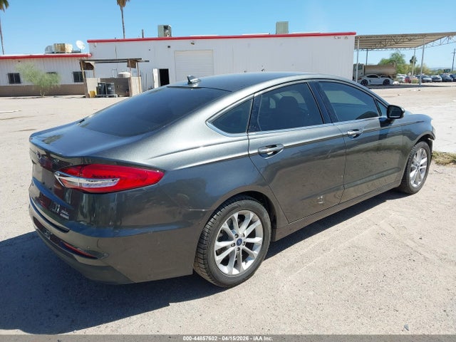 Ford Fusion Hybrid Sel