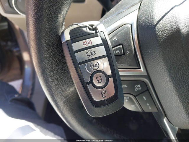 Ford Fusion Hybrid Sel