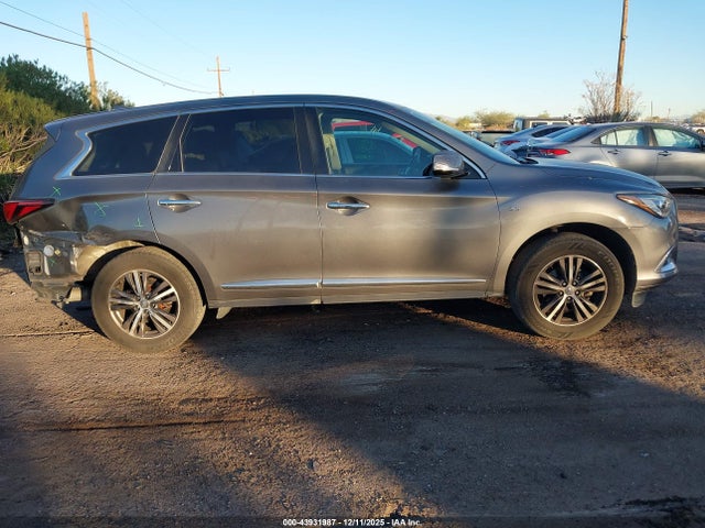 INFINITI Qx