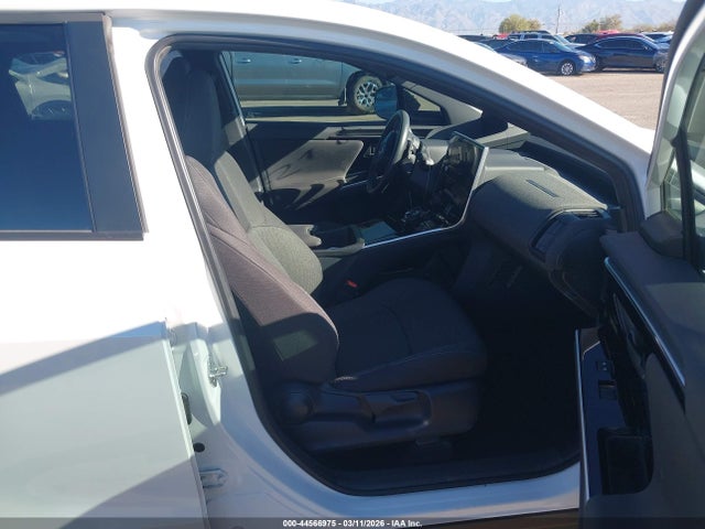 Subaru Solterra Premium