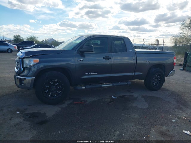 Toyota Tundra Sr5 5.7l V8