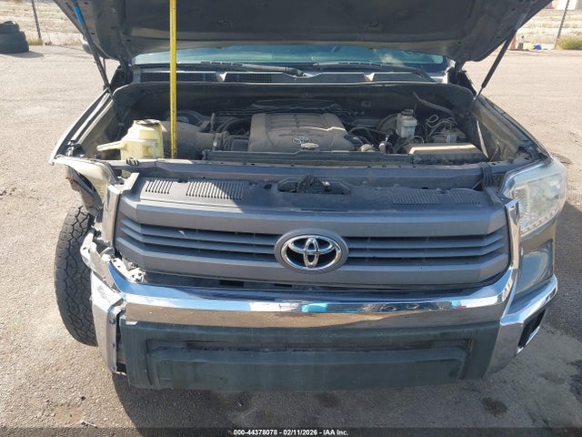 Toyota Tundra Sr5 5.7l V8
