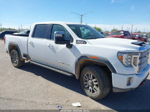 Salvage General Motors Sierra 2500HD Image