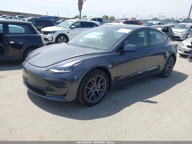 Tesla Model 3 Standard Range Plus Rear-wheel Drive