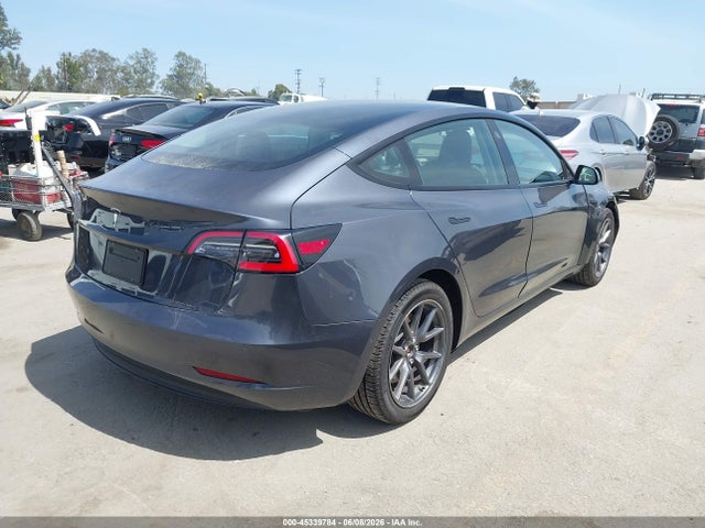 Tesla Model 3 Standard Range Plus Rear-wheel Drive