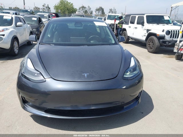Tesla Model 3 Standard Range Plus Rear-wheel Drive