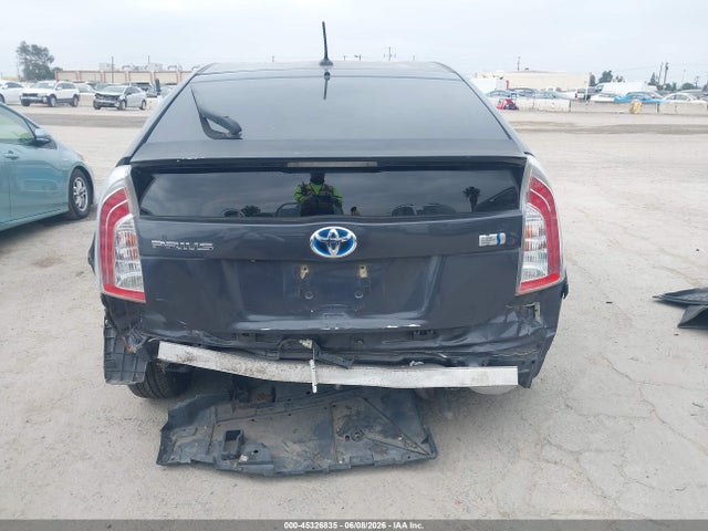 Toyota Prius Three