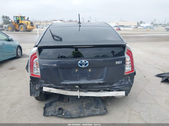 Toyota Prius Three