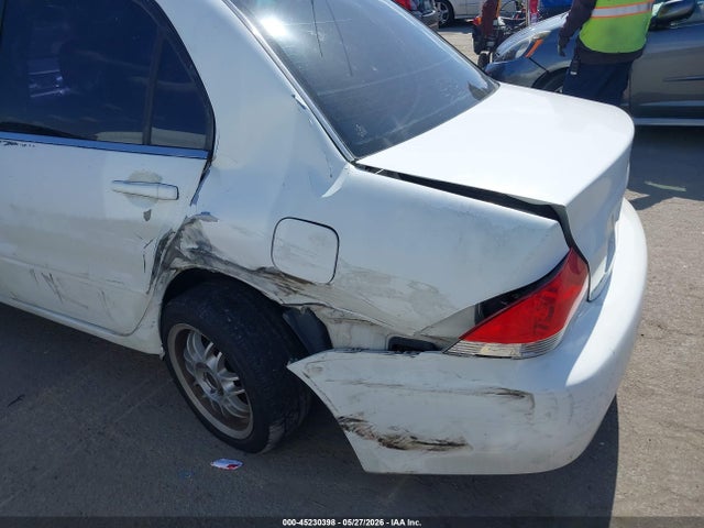 Mitsubishi Lancer Es