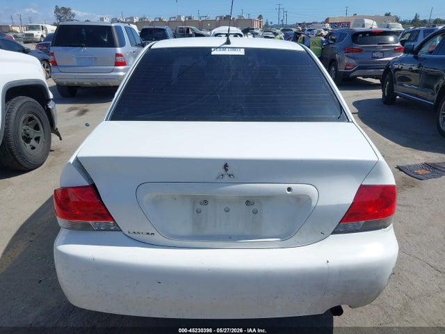 Mitsubishi Lancer Es